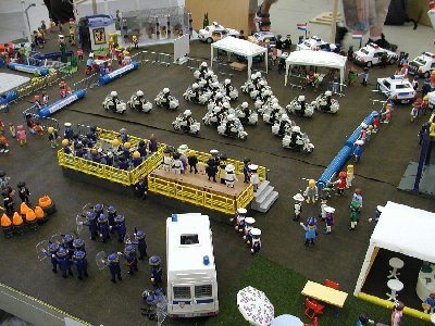 Polizeischule Motorradschau.jpg