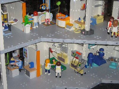 2009-02-07_Playmobil-Krankenhaus_3.JPG