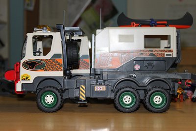 Adventure Truck10.jpg