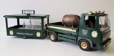 Bierwagen + LKW.JPG