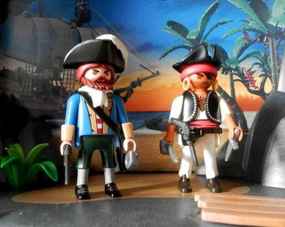 pirates coming ashore.JPG