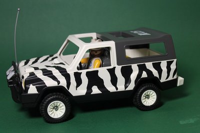 jeep-zeb1.jpg