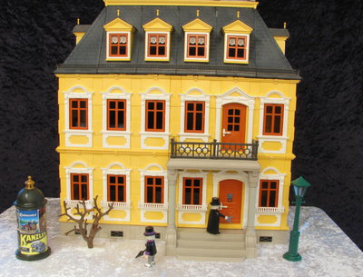 Scrooge_Haus20151206_0006-800.jpg