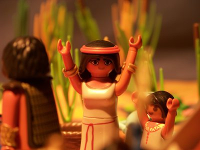 84) 'Biblische Zeiten' von Blueflower -Moses Wasserverwandlung_0972 playmobil Elise.jpg