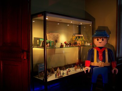 Schloßmuseum Greiz 108.) 'Meine ersten 3 Jahre' (Western) Elise  playmobil 7962.jpg