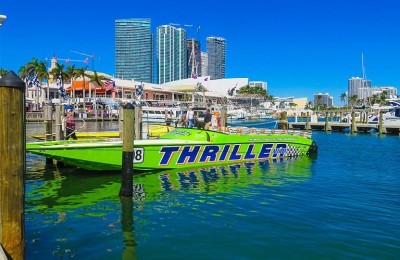 Speedboot im Hafen von New Orleans.jpg