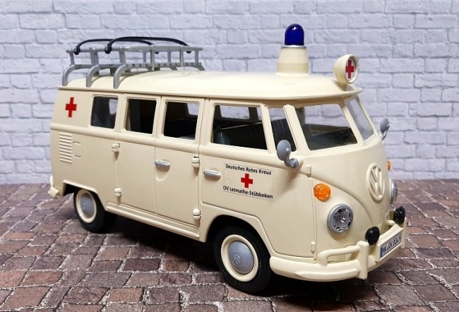 VW T1 Bulli DRK-1.jpg