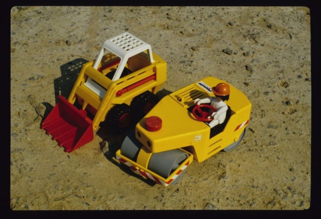 DELTA-DESIGN_Playmobil Baufahrzeuge (10) KLEIN.jpg