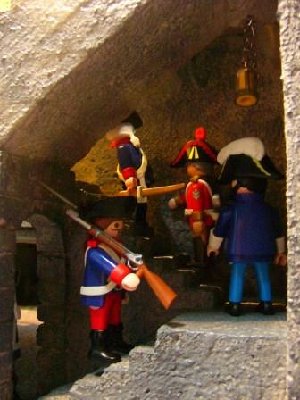 KW M2 (10).JPG (27.47 KiB) 1668 mal betrachtet Die manner machen ihre weg durch das Haubtquartier.........