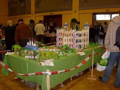S6300263_600_450.jpg (49.54 KiB) 561 mal betrachtet diorama von playmofamily, alles dazu gesagt, genial