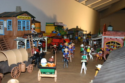 playmo549.jpg