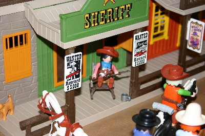 playmo561.jpg