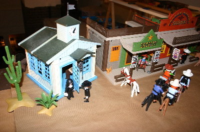 playmo560.jpg
