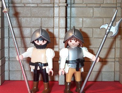 Pikeniere.jpg (206.01 KiB) 1485 mal betrachtet Zwei Pikenier, bewaffnet mit Pike und Hellebarde