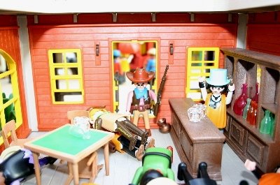 playmo857.jpg