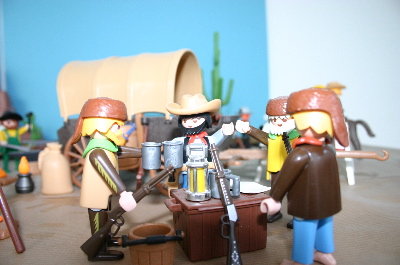 playmo885.jpg
