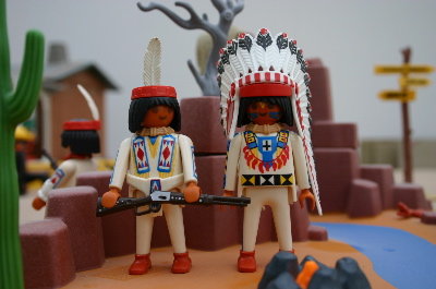 playmo892.jpg