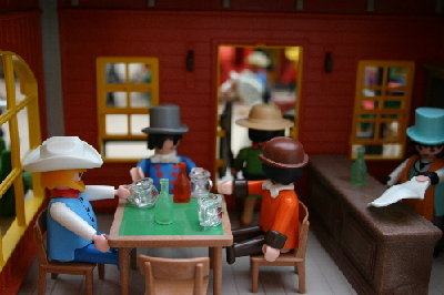 playmo1051.jpg