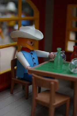 playmo1056.jpg