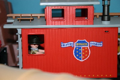 playmo1090.jpg