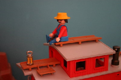 playmo1108.jpg