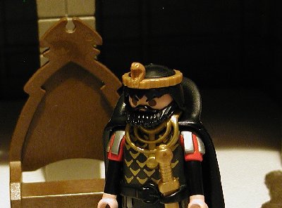 14-Herodes4.jpg (120.39 KiB) 1009 mal betrachtet &quot;Er zeigt sich am Ende von meinem Balkon. Auf einmal mit Zepter und Thron.&quot;