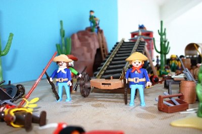 playmo1206.jpg