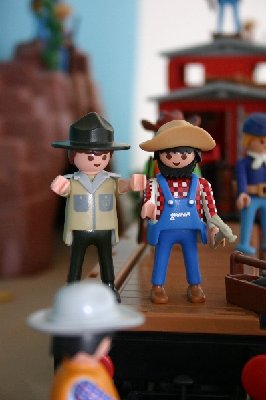 playmo1221.jpg