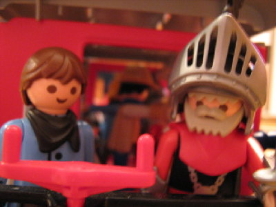 Bild31.jpg (236.08 KiB) 1072 mal betrachtet Und auch Reinhard von Reken genießt es sichtlich sich den Fahrwind um die Nase pusten zu lassen. <br />’Freunde, das nenne ich eine angenehme Art des Reisens!’