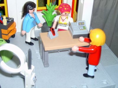 Reste 003.jpg (35.4 KiB) 1100 mal betrachtet "Hallo - Ich brauche eine Veränderung..." - "Kein Problem - Edith ist für Sie da!"