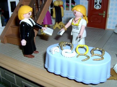 Lilly 038.jpg (46.45 KiB) 1101 mal betrachtet "So, nun ist aber auch Schluß ... bitte die Rechnung!" - "Aber gerne - hier ist sie auch schon!"