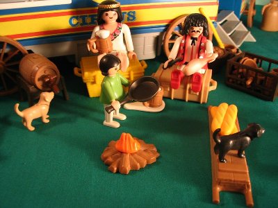 Wanderzirkus 065.JPG (88.37 KiB) 1065 mal betrachtet Wanderzirkus 065.JPG