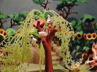Stoerche im Baum.jpg