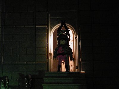 066 Hartmut kommt.jpg (142.99 KiB) 369 mal betrachtet 066 Hartmut kommt.jpg