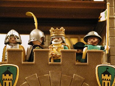 097 Koenig beraet sich.jpg (218.1 KiB) 602 mal betrachtet 097 Koenig beraet sich.jpg