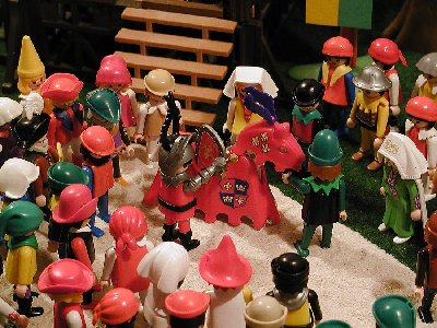 102b Hartmut holt Trumpf.jpg (218.8 KiB) 703 mal betrachtet 102b Hartmut holt Trumpf.jpg