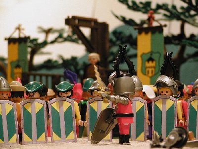 115a nehmt Novizen fest.jpg (179.62 KiB) 499 mal betrachtet 115a nehmt Novizen fest.jpg