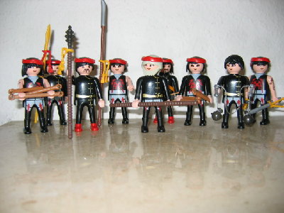 Fernöstliche Kämpfer.JPG (155.73 KiB) 704 mal betrachtet Fernöstliche Kämpfer.JPG