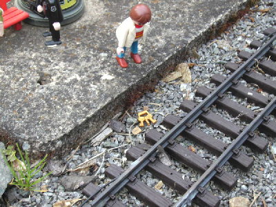 06.JPG (129.36 KiB) 1455 mal betrachtet Was schimmert denn da?
