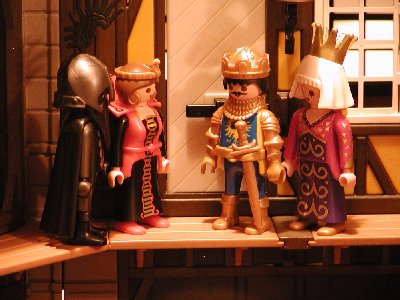 Weinfest1 11Hagen mit Conte.jpg (183.2 KiB) 1735 mal betrachtet Seid gegrüßt, werter Hagen von Tronje! Wir freuen uns euch bei unserem Weinfest verwöhnen zu dürfen!