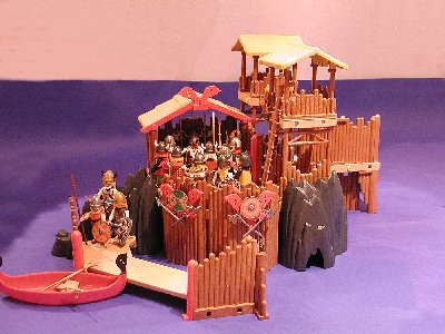 Playmocharly01 Lager.jpg (231.75 KiB) 1304 mal betrachtet Ihn quälte die geheimnisvolle Zahl 25, sowie eine magische 42.<br />Er rief alle seine Mannen zu sich um zu fragen, ob ihm jemand weiterhelfen könnte.
