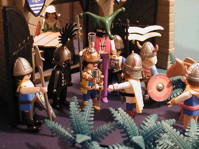 Playmocharly06 Hallo am Tor.jpg (229.96 KiB) 885 mal betrachtet Playmocharly06 Hallo am Tor.jpg