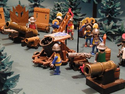 Vauban02 Start Kanonen.jpg (212.26 KiB) 1053 mal betrachtet Das sind die Gerätschaften, die ausprobiert werden sollen.