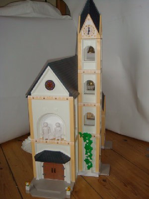 Kircheschrägvorne.JPG (108.92 KiB) 1594 mal betrachtet Kircheschrägvorne.JPG