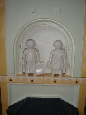 Heiligenfiguren.JPG (97.2 KiB) 1854 mal betrachtet Heiligenfiguren.JPG