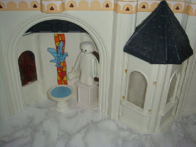 Seitanaltar1.JPG (112.36 KiB) 1868 mal betrachtet Seitanaltar1.JPG