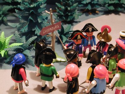 Piratenueberfall01.JPG (203.72 KiB) 6011 mal betrachtet "So Leute, wir haben jetzt alle Schilder gedreht, die nach Luxemburg führen! Jetzt überfallen wir alles was kommt und rauben sie aus!"