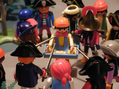 Piratenueberfall04 jogi wird ueberfallen.JPG (169.64 KiB) 6010 mal betrachtet "Ha, Jogi, jetzt wirst du überfallen!"