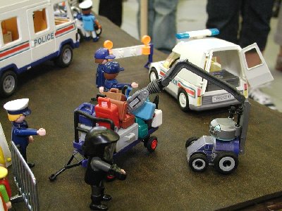 Polizeischule Swatteam3.jpg (179.03 KiB) 1829 mal betrachtet Polizeischule Swatteam3.jpg