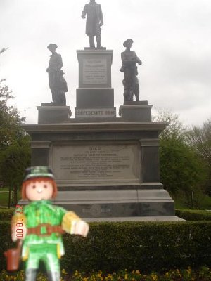 Den Toten geweiht.JPG (35.53 KiB) 3056 mal betrachtet Den Toten geweiht.JPG